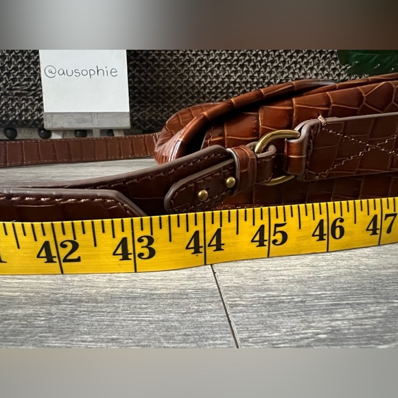 J. Crew Classic large saddle bag in Crocodile Embossed leather Cognac - Picture 12 of 13